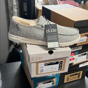 Hey Dude Wendy Linen in Light Gray